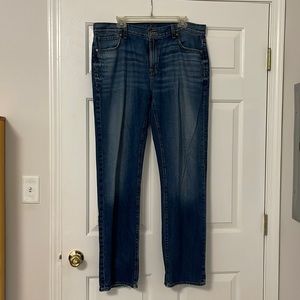 Size 36 Relentless Relaxed Fit Denim